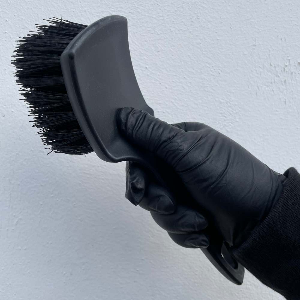 A1 Autozone Tyre Brush Colour Black