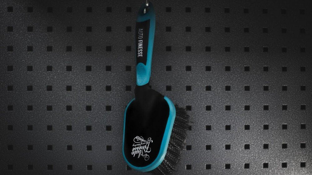 Auto Finesse Arch Blaster – Wheel Arch Brush